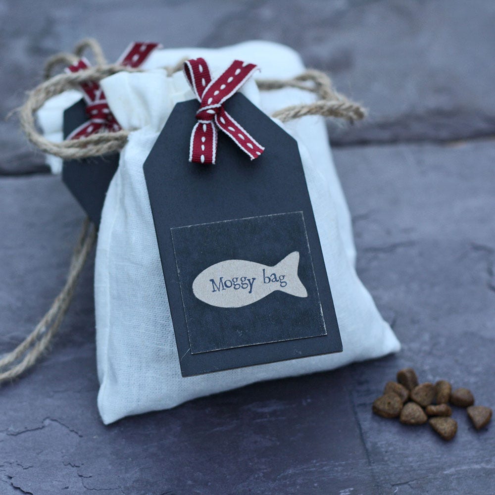 Carmine, Costume accessory, Nuts & seeds, Label, Symbol, Animal feed, Seed, 