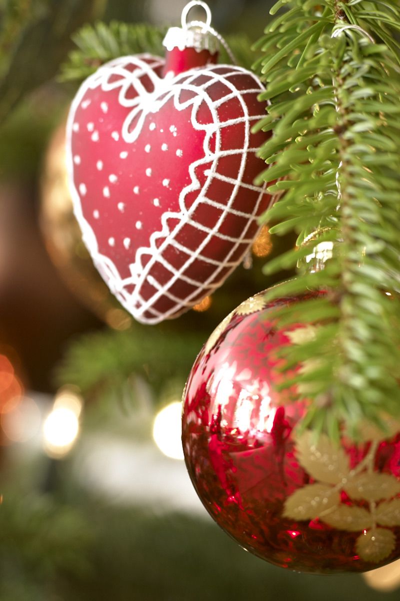Event, Christmas decoration, Red, Christmas ornament, Holiday ornament, Christmas, Holiday, Ornament, Sphere, Interior design, 