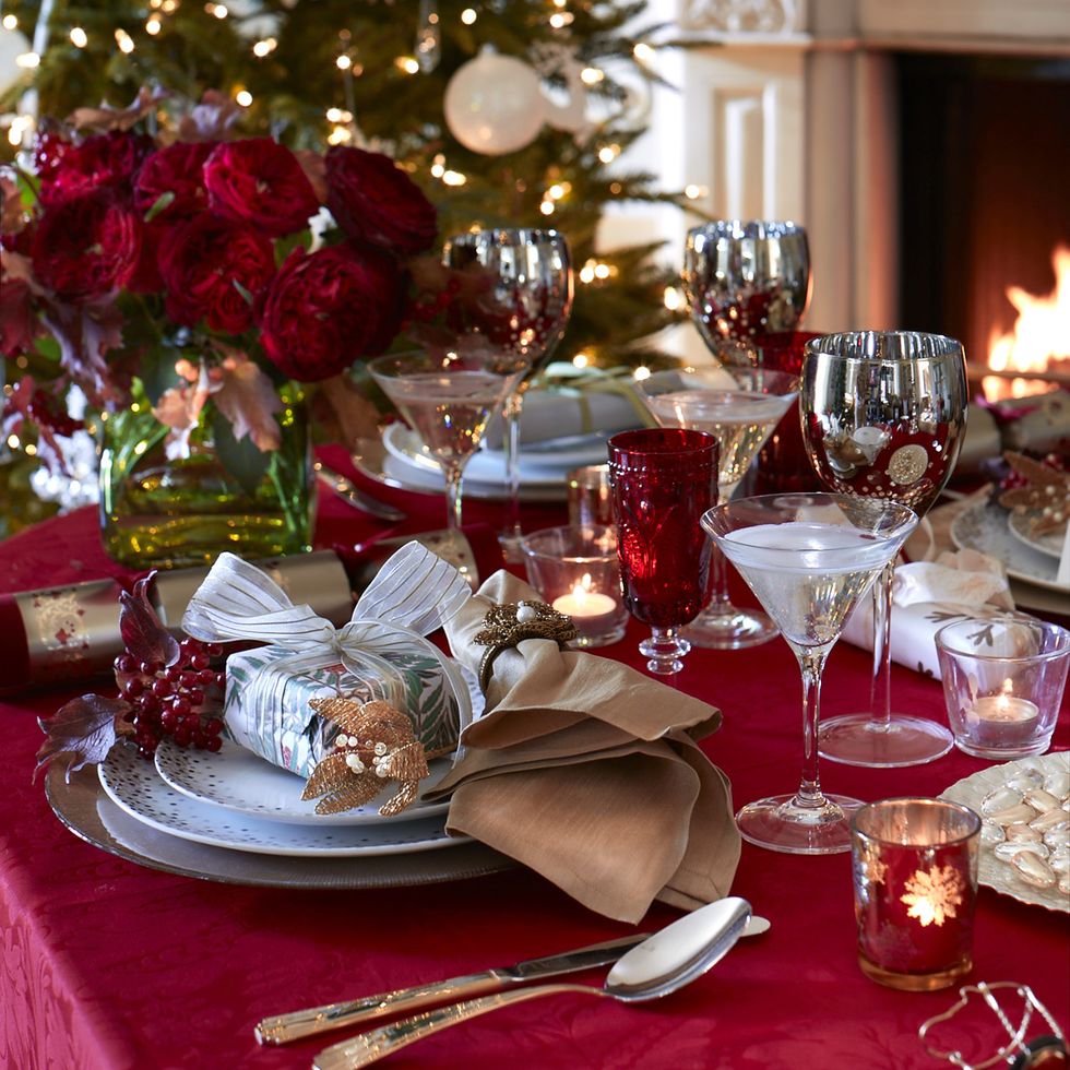 Best gold table decorations for Christmas - Christmas decorations