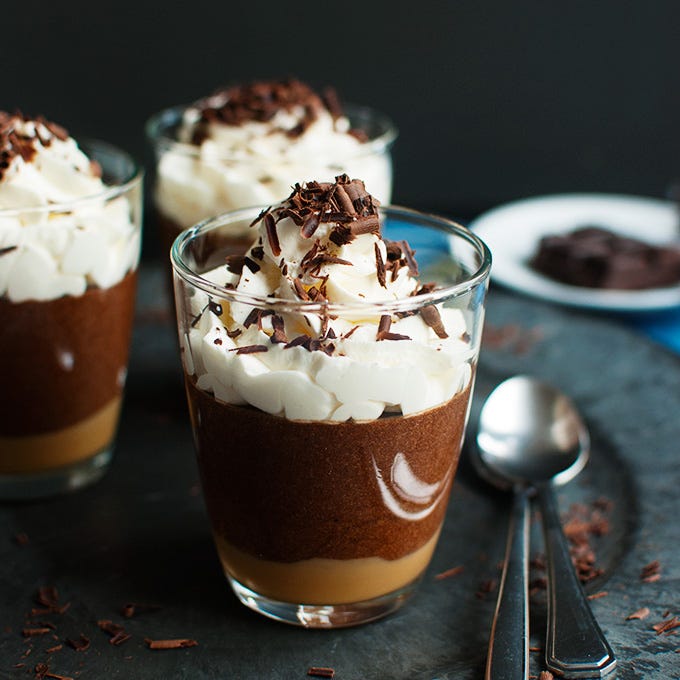 Food, Cuisine, Tableware, Dessert, Kitchen utensil, Cutlery, Serveware, Dishware, Frozen dessert, Dish, 