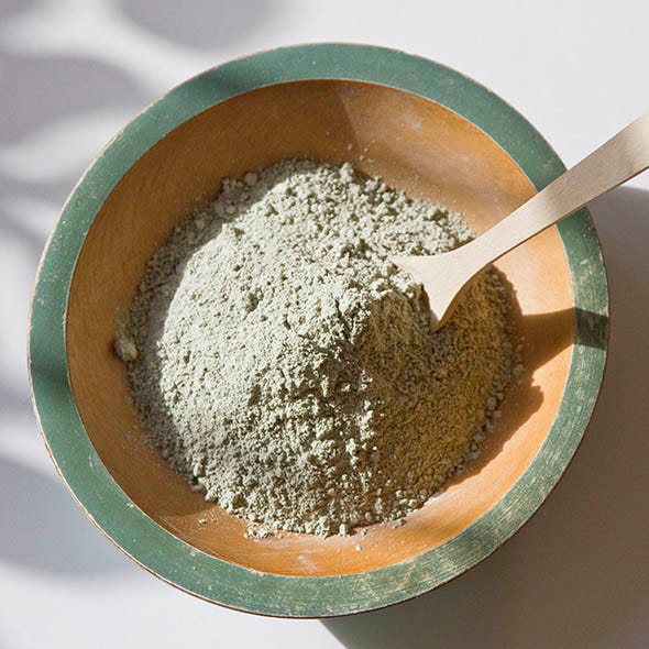 Ingredient, Powder, Flour, Circle, Spice, Serveware, Kitchen utensil, Thickening agent, Gofio, Seasoning, 
