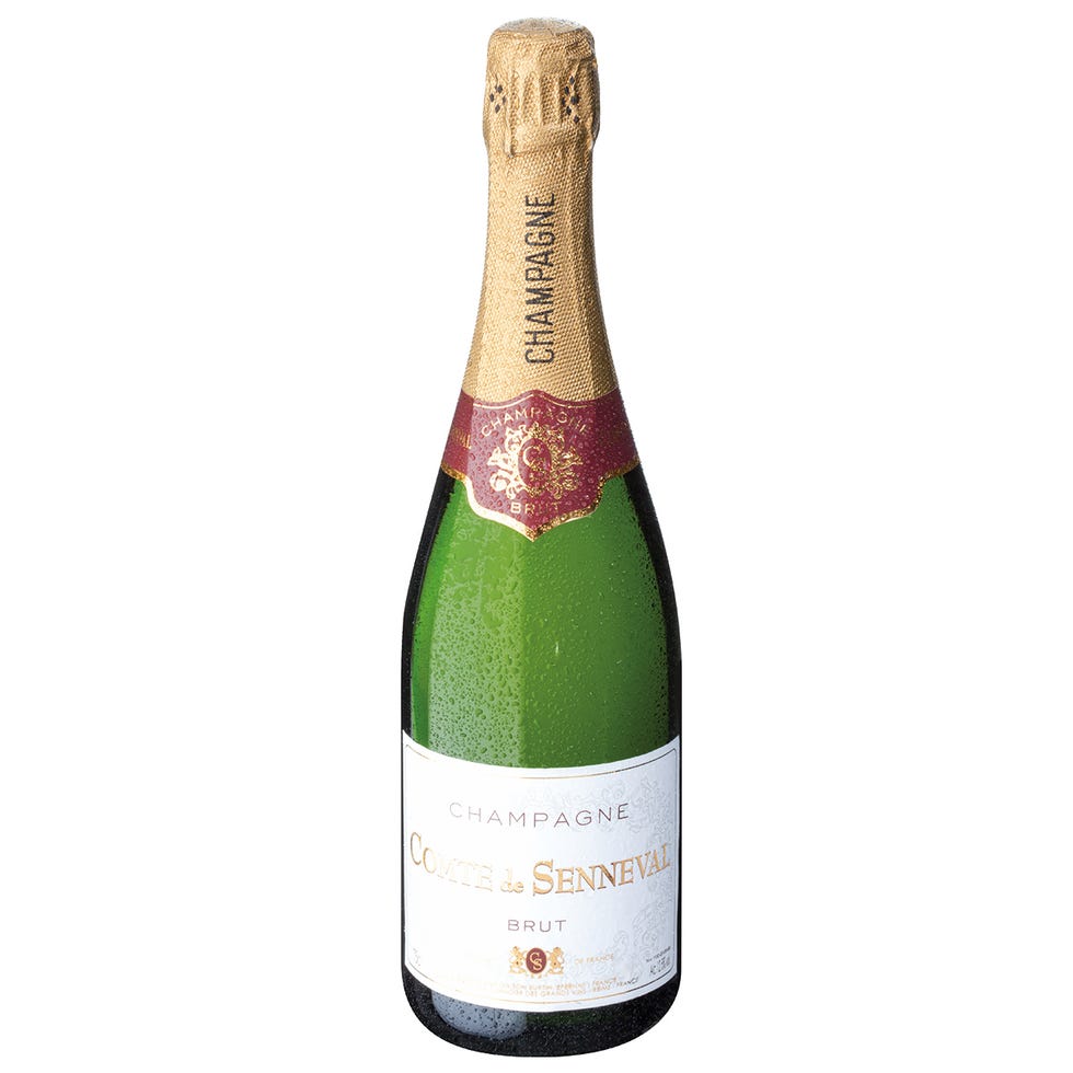 Glass bottle, Bottle, Alcoholic beverage, Drink, Alcohol, Label, Bottle cap, Trademark, Champagne, Distilled beverage, 