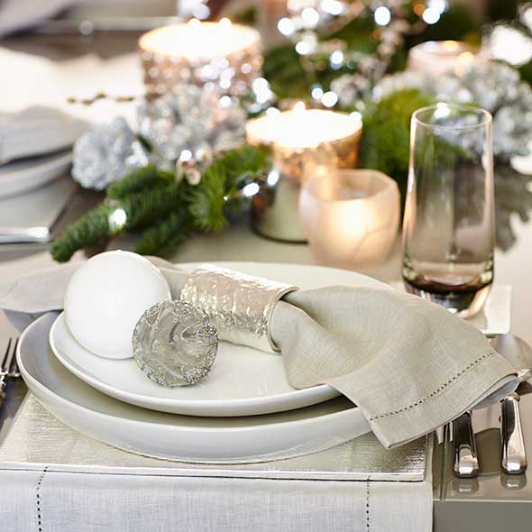 Serveware, Dishware, Glass, Drinkware, Barware, Tableware, Beige, Champagne stemware, Stemware, Candle holder, 