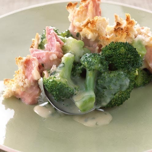 Food, Cuisine, Ingredient, Leaf vegetable, Cruciferous vegetables, Broccoli, Dishware, Recipe, Vegetable, Produce, 