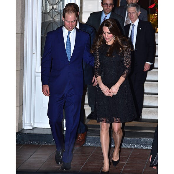 Clothing, Coat, Trousers, Collar, Dress shirt, Suit trousers, Shirt, Outerwear, Formal wear, Standing, 