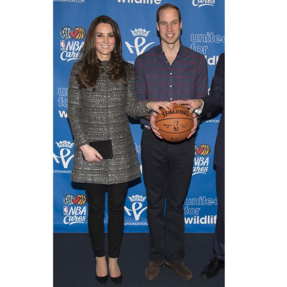 Ball, Electric blue, Cobalt blue, Baseball glove, Award ceremony, Advertising, Award, Tights, Basketball, Baseball equipment, 