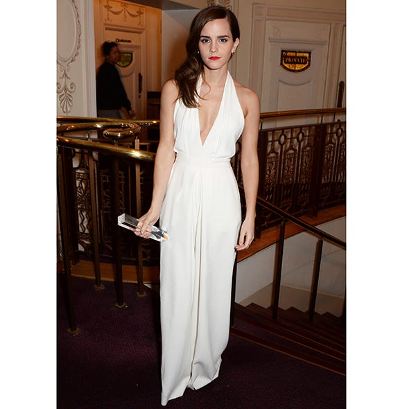Shoulder, Dress, Formal wear, One-piece garment, Gown, Long hair, Waist, Day dress, Necklace, Fashion design, 