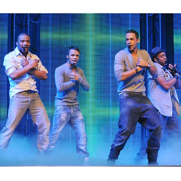 Musician, Music, Entertainment, Event, Social group, Performing arts, Music artist, Artist, Music venue, Performance, 