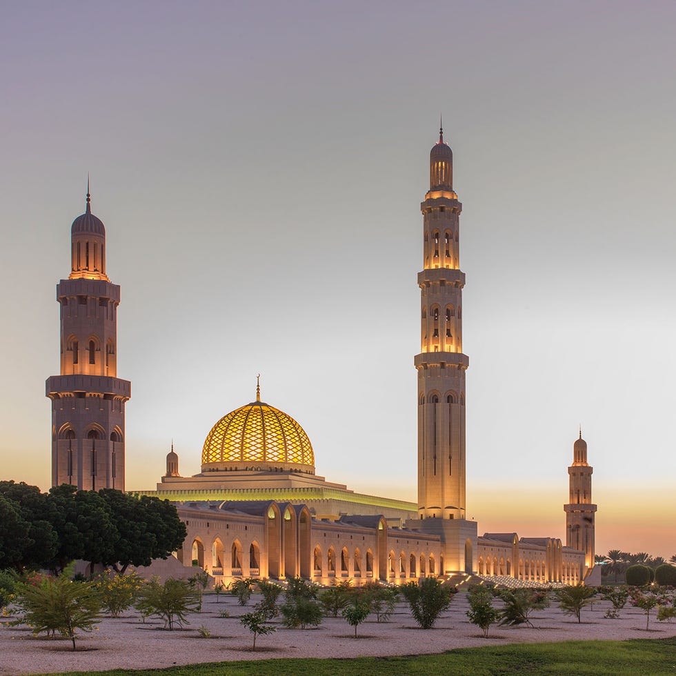 Dome, Tower, Landmark, Amber, Dome, Mosque, Byzantine architecture, Finial, Place of worship, Holy places, 
