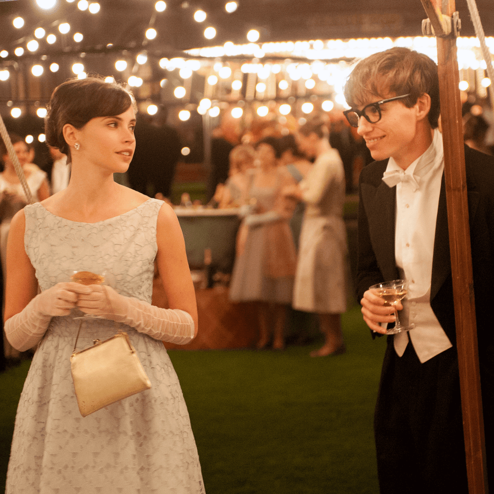Dress, Coat, Formal wear, Suit, Fashion, Bag, Ceremony, One-piece garment, Function hall, Ivory, 