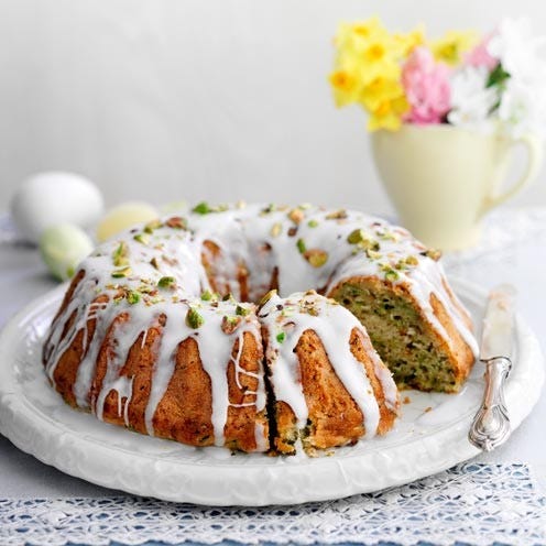 Cuisine, Food, Ingredient, Plate, Dishware, Serveware, Dessert, Dish, Baked goods, Gugelhupf, 