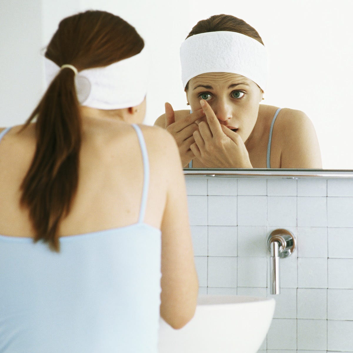 Shoulder, Plumbing fixture, Headgear, Hair accessory, Tap, Neck, Tile, Headpiece, Plumbing, Composite material, 