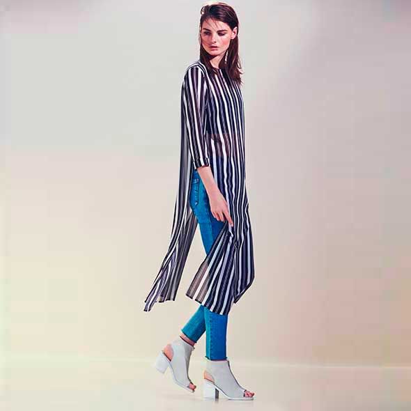 Sleeve, Shoulder, Joint, Style, Dress, Pattern, One-piece garment, Knee, Street fashion, Electric blue, 