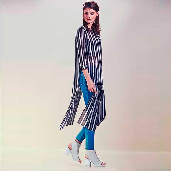 Sleeve, Shoulder, Joint, Style, Dress, Pattern, One-piece garment, Knee, Street fashion, Electric blue, 