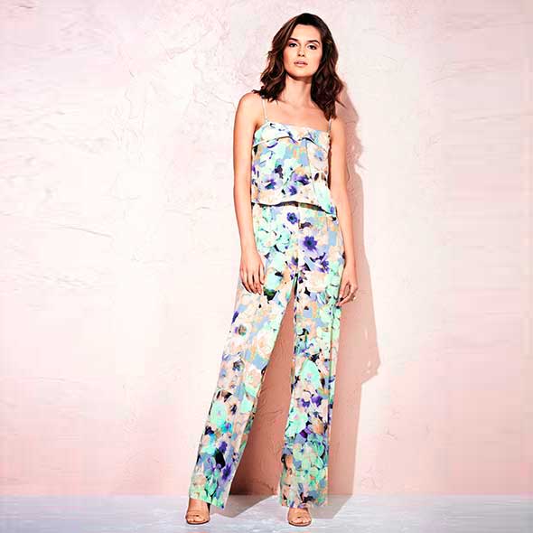 Clothing, Shoulder, Joint, Dress, One-piece garment, Style, Fashion model, Fashion, Pattern, Neck, 