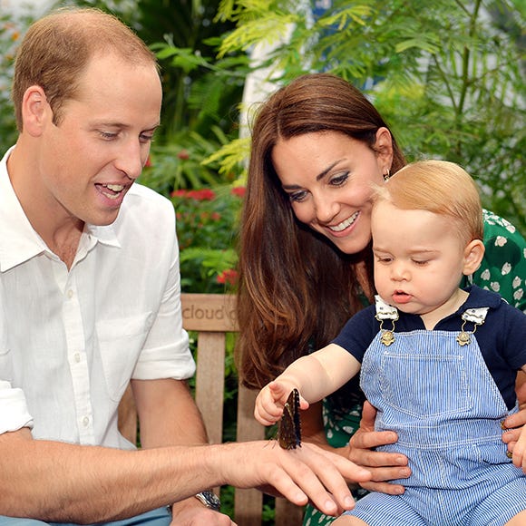 Arm, Ear, Finger, People, Hand, Happy, Wrist, Baby & toddler clothing, Interaction, People in nature, 