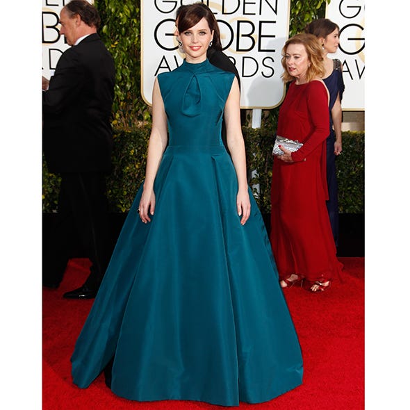 Clothing, Dress, Flooring, Outerwear, Formal wear, Coat, Carpet, Style, Premiere, Fashion, 