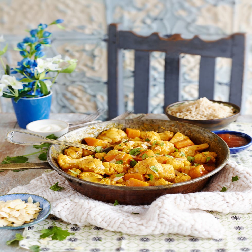 Dish, Food, Cuisine, Ingredient, Produce, Staple food, Recipe, Vegetarian food, Curry, Vegetable, 