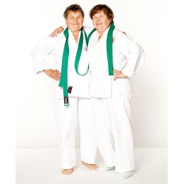 Sleeve, Standing, Collar, White coat, Workwear, Fashion design, Costume design, Costume, Suit trousers, Physician, 