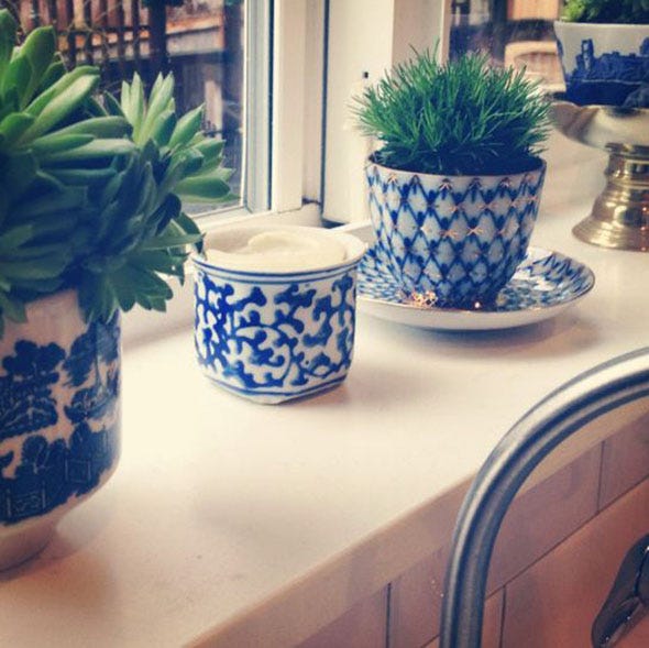 Blue, Serveware, Dishware, Blue and white porcelain, Porcelain, Flowerpot, Ceramic, Interior design, earthenware, Majorelle blue, 