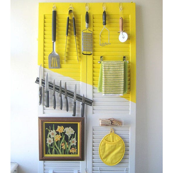 Yellow, Picture frame, Parallel, Circuit component, Steel, Chime, Paint, 