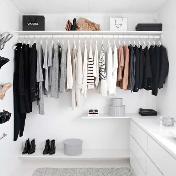 Room, Clothes hanger, Fashion, Grey, Collection, Cabinetry, Plumbing fixture, Countertop, Shelving, Tap, 