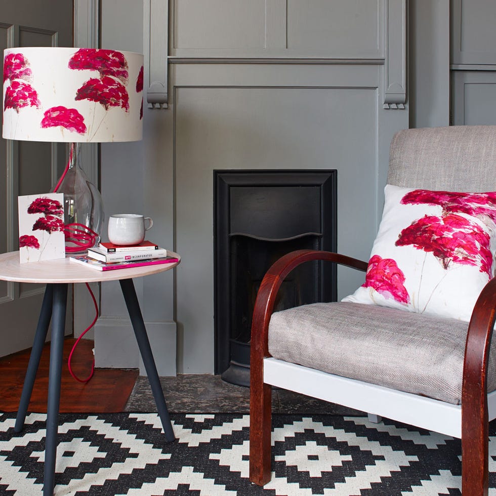 Room, Interior design, Floor, Textile, Flooring, Furniture, Red, Wall, Table, Home, 