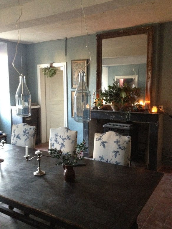 Room, Interior design, Floor, Flooring, Interior design, Glass, Home, Light fixture, Houseplant, Vase, 
