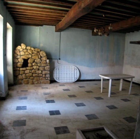 Property, Wall, Floor, Ceiling, Hardwood, Beam, Attic, Building material, Basement, Stool, 
