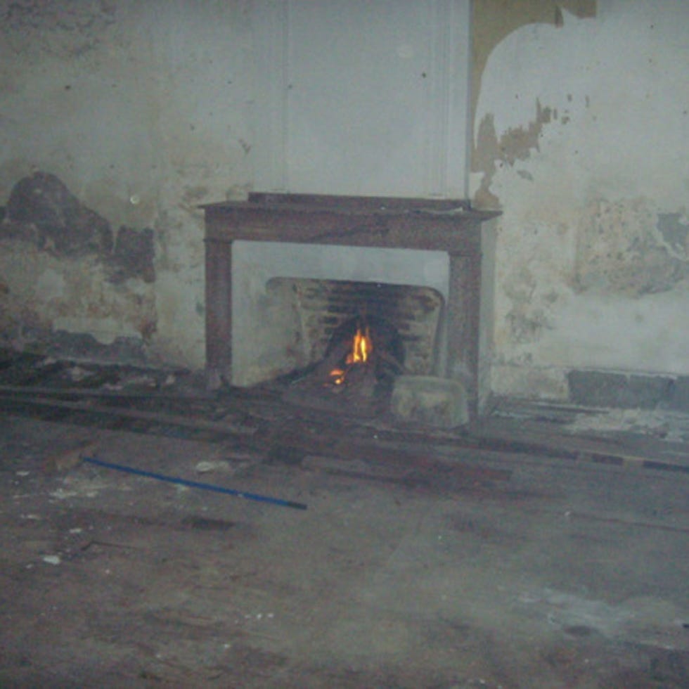 Floor, Hearth, Heat, Grey, Gas, Concrete, Flame, Fire, Building material, Fireplace, 