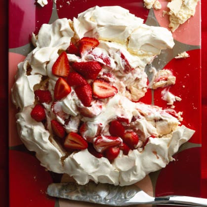 best pavlova recipes classic strawberry pavlova recipe