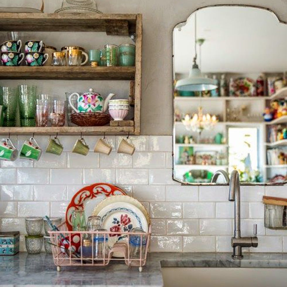 Green, Interior design, Room, Wall, Interior design, Turquoise, Teal, Shelving, Aqua, Home accessories, 