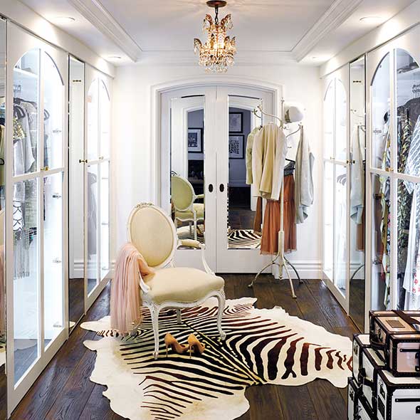 Floor, Room, Interior design, Property, Flooring, Ceiling, Interior design, Light fixture, Chandelier, Fixture, 
