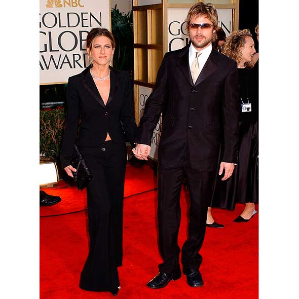 Coat, Trousers, Shirt, Suit, Shoe, Collar, Outerwear, Formal wear, Suit trousers, Style, 