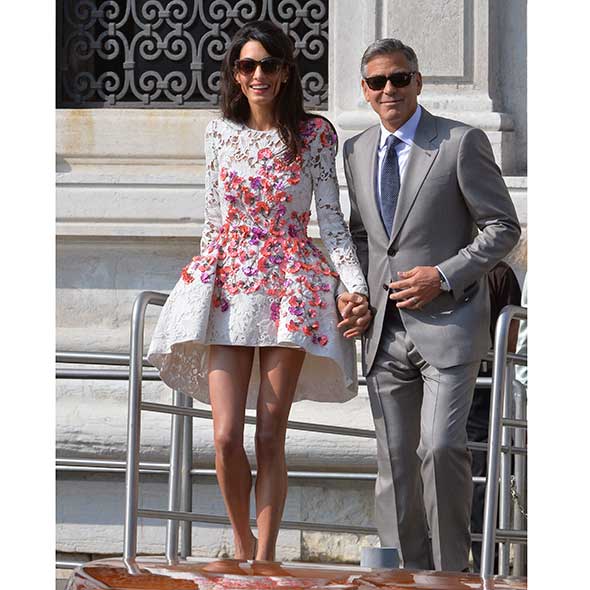 Clothing, Eyewear, Leg, Glasses, Coat, Trousers, Human body, Shirt, Standing, Sunglasses, 
