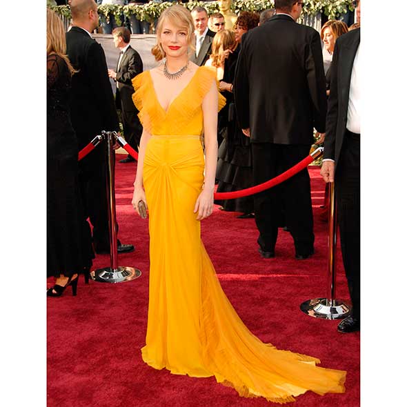 Clothing, Coat, Event, Trousers, Flooring, Dress, Shoe, Suit, Carpet, Outerwear, 