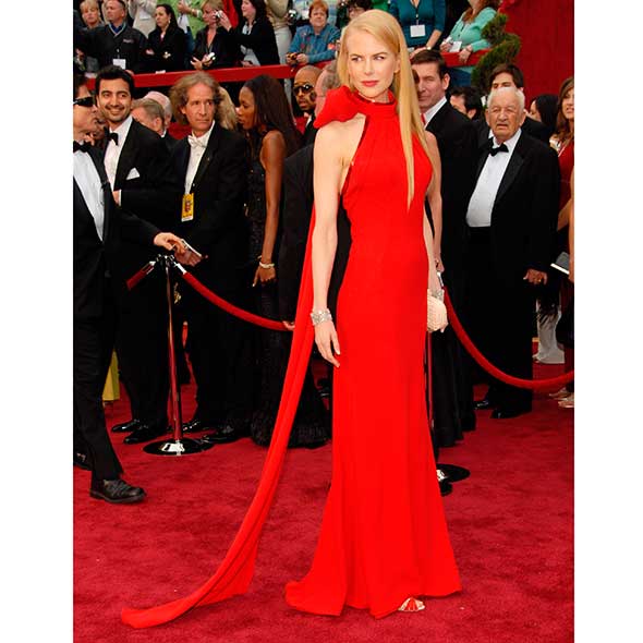 Event, Flooring, Trousers, Coat, Suit, Premiere, Red, Carpet, Dress, Outerwear, 