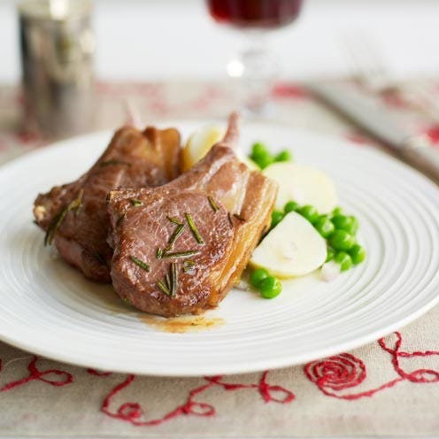 Food, Dishware, Serveware, Ingredient, Plate, Tableware, Meat, Glass, Cuisine, Stemware, 