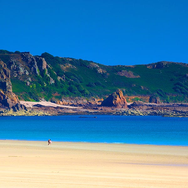 Body of water, Coastal and oceanic landforms, Coast, Shore, Mountainous landforms, Sand, Hill, Ocean, Beach, Mountain, 