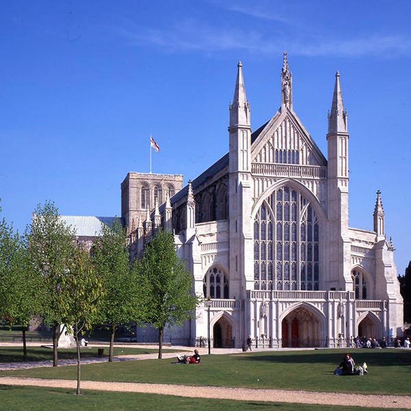 Flag, Spire, Landmark, Steeple, Place of worship, Chapel, Medieval architecture, Gothic architecture, Church, Cathedral, 