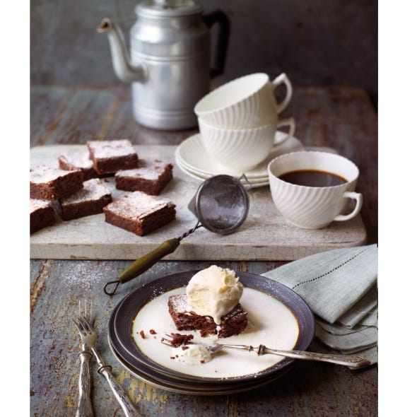 Serveware, Dishware, Coffee cup, Food, Cuisine, Drinkware, Tableware, Plate, Cup, Ingredient, 