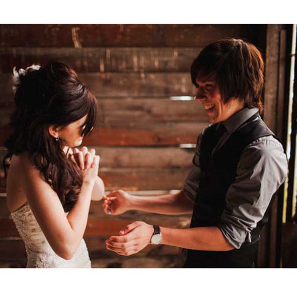 Arm, Finger, Wrist, Hand, Happy, Mammal, Interaction, Dress, Love, Gesture, 