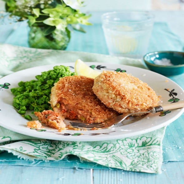 Serveware, Food, Dishware, Cuisine, Tableware, Dish, Plate, Finger food, Leaf vegetable, Fried food, 