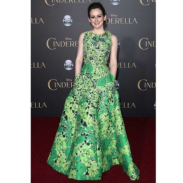 Clothing, Human, Dress, Green, Formal wear, Style, One-piece garment, Gown, Fashion, Pattern, 
