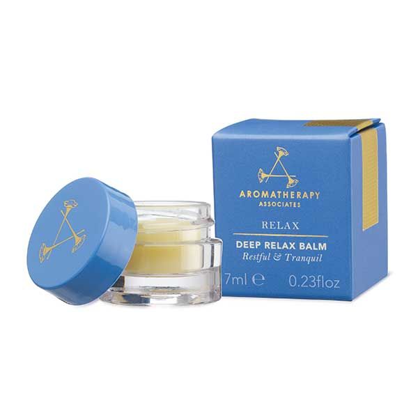 Fluid, Liquid, Perfume, Cosmetics, Solvent, Box, Packaging and labeling, Solution, Skin care, Transparent material, 