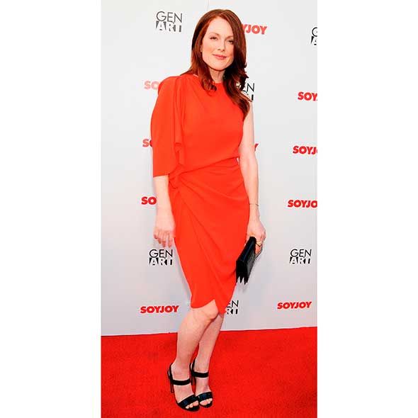 Julianne Moore Glows in Elegant White Dress and Silver Sandals at National  Board of Review Awards Gala