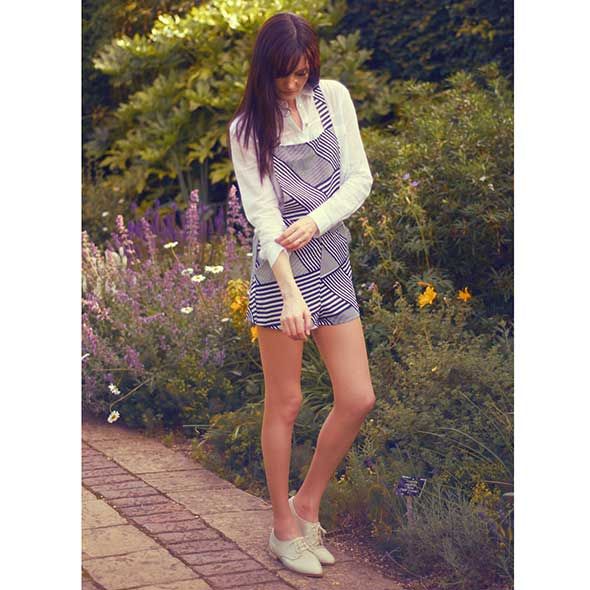 Clothing, Human leg, Dress, Summer, People in nature, Street fashion, Day dress, Spring, One-piece garment, Lavender, 
