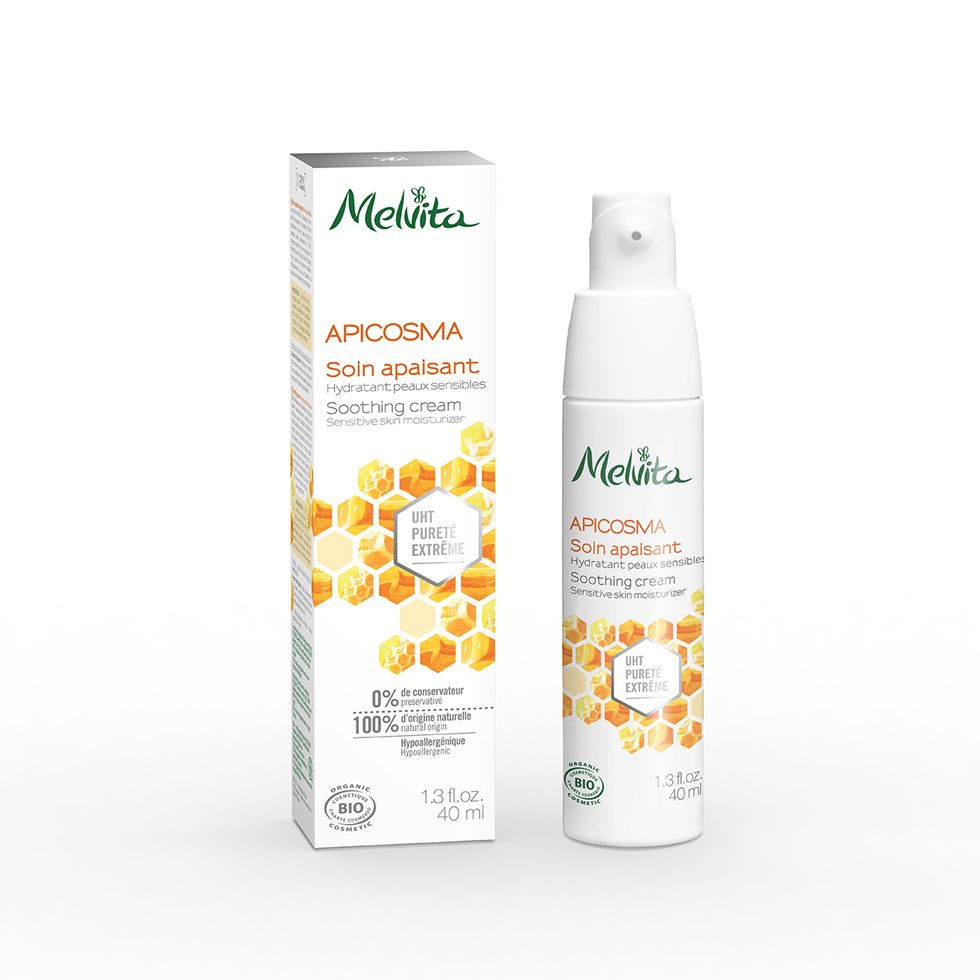 Liquid, Product, Logo, Plastic bottle, Ingredient, Packaging and labeling, Tan, Skin care, Sunscreen, Peach, 
