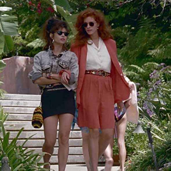 Clothing, Eyewear, Leg, Glasses, Outerwear, Sunglasses, Bag, Style, Summer, Red hair, 