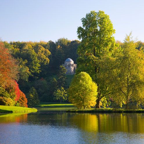 Nature, Natural landscape, Water, Tree, Landscape, Leaf, Bank, Reflection, Reservoir, Garden, 